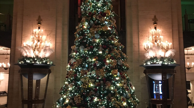 150th Annual Holiday Tree Lighting Ceremony at the Palmer House